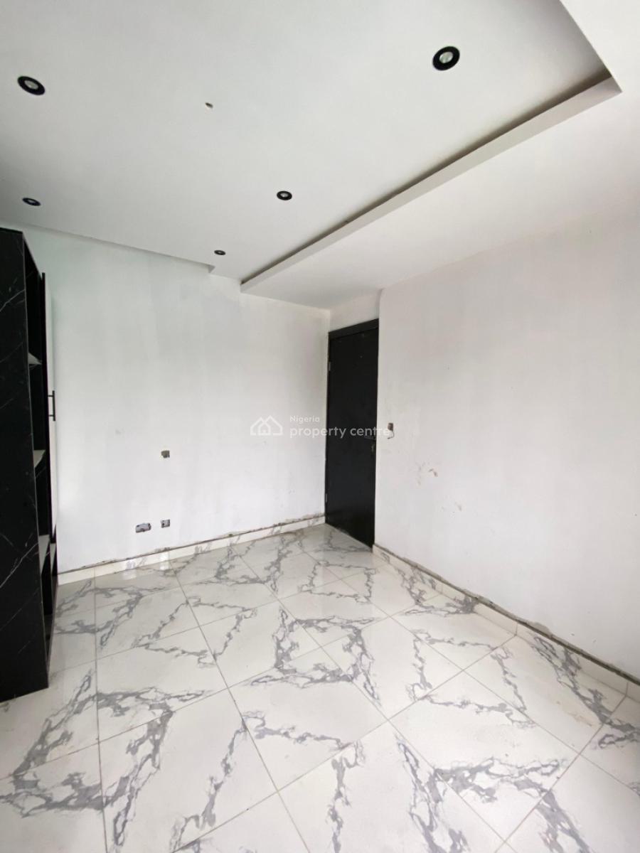 Brand New 2 Bedroom Apartment in a Secured Estate, Ikate, Lekki, Lagos, Block of Flats for Sale