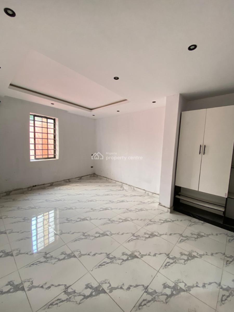 Brand New 2 Bedroom Apartment in a Secured Estate, Ikate, Lekki, Lagos, Block of Flats for Sale