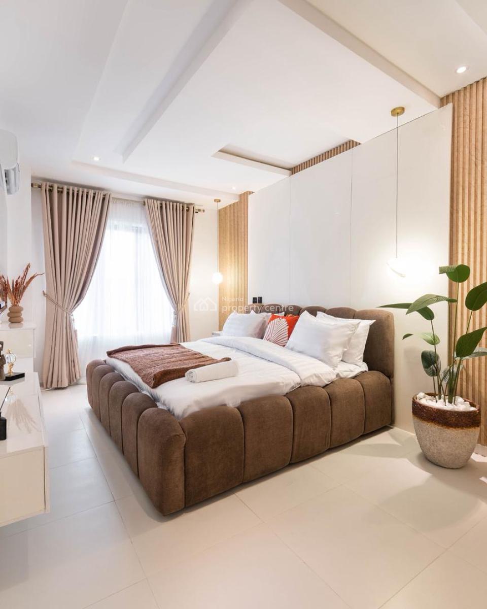 2 Bedroom with Top Notch Amenities, Available From Today, Lekki Phase 1, Lekki, Lagos, Flat / Apartment Short Let