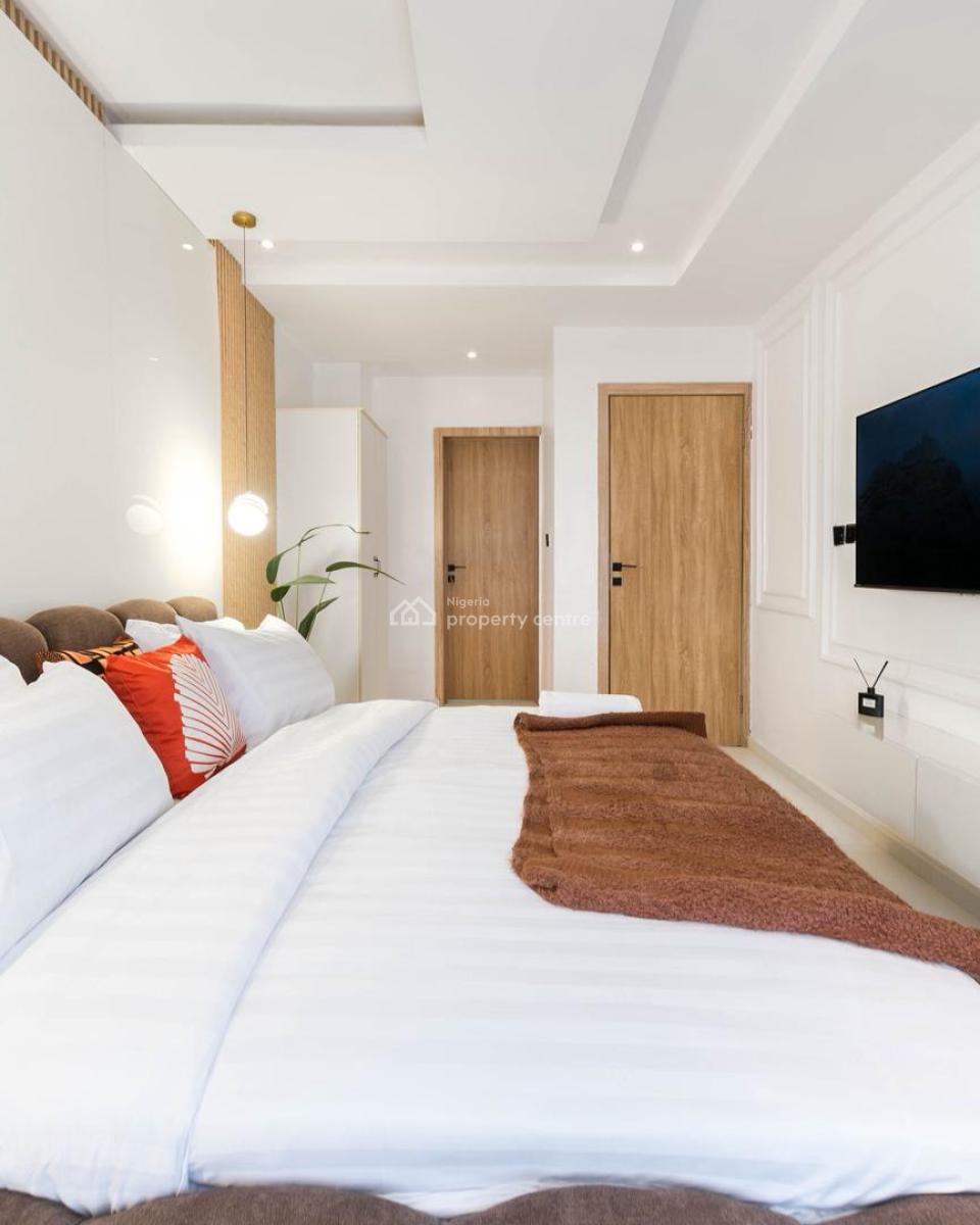 2 Bedroom with Top Notch Amenities, Available From Today, Lekki Phase 1, Lekki, Lagos, Flat / Apartment Short Let