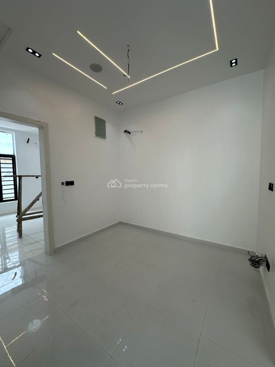 4bedroom Semi Detached with Bq, Royal Pine, Orchid Road, Lekki., Lekki, Lagos, Semi-detached Duplex for Sale