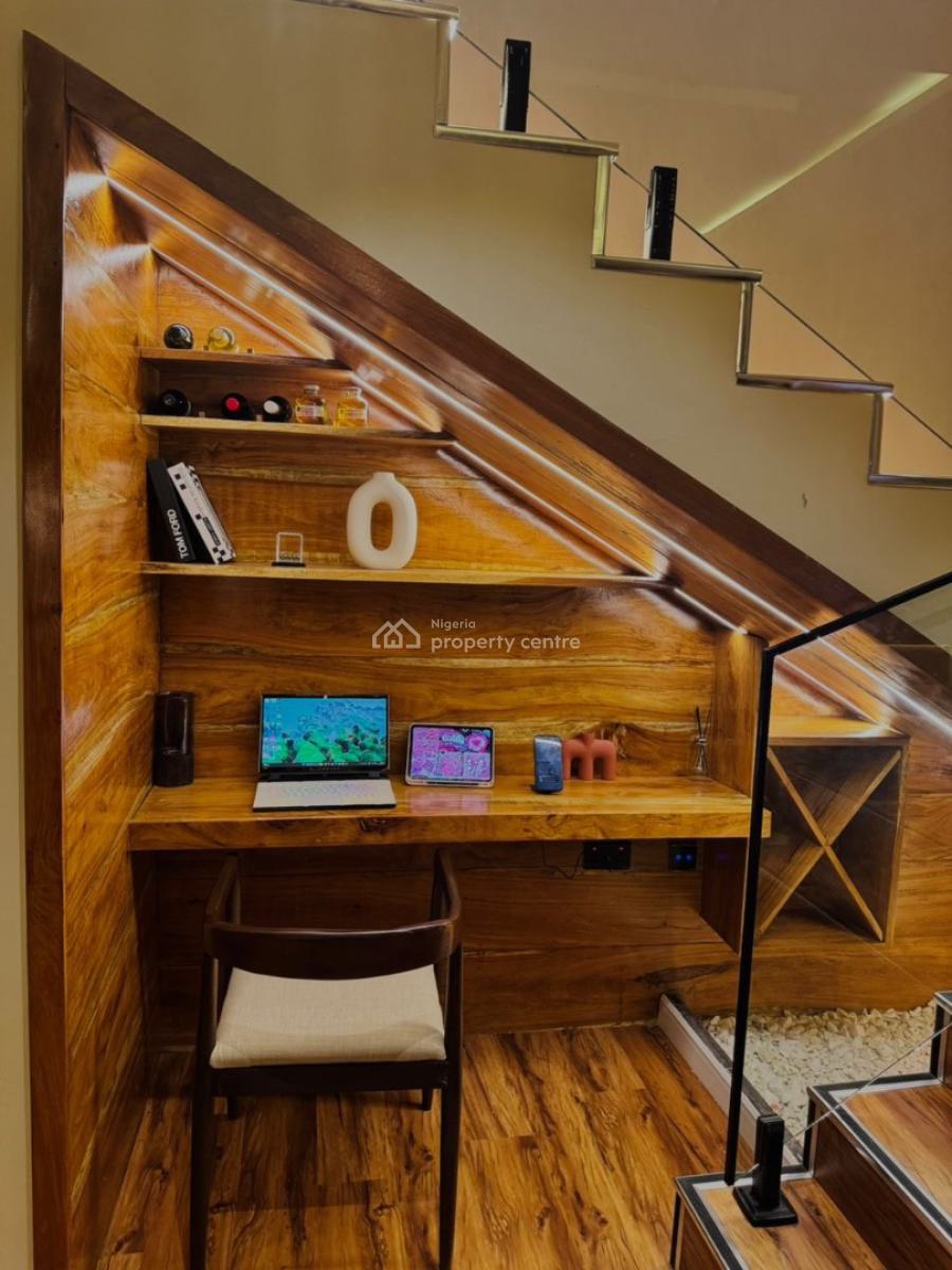 Luxury One Bed Seaview Maisonette Apartment with Gym Pool Board Games, Ikate Elegushi, Lekki, Lagos, Flat / Apartment Short Let