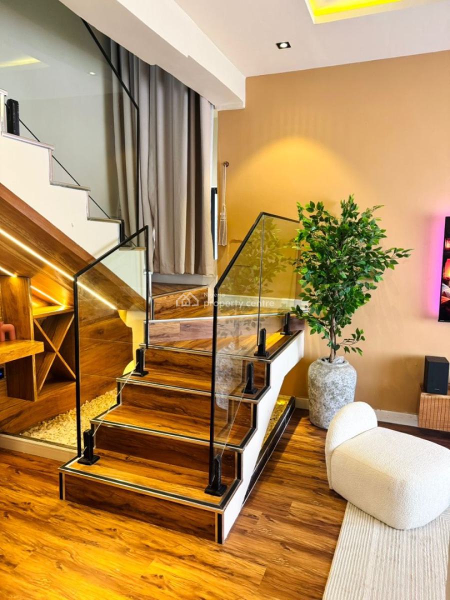 Luxury One Bed Seaview Maisonette Apartment with Gym Pool Board Games, Ikate Elegushi, Lekki, Lagos, Flat / Apartment Short Let