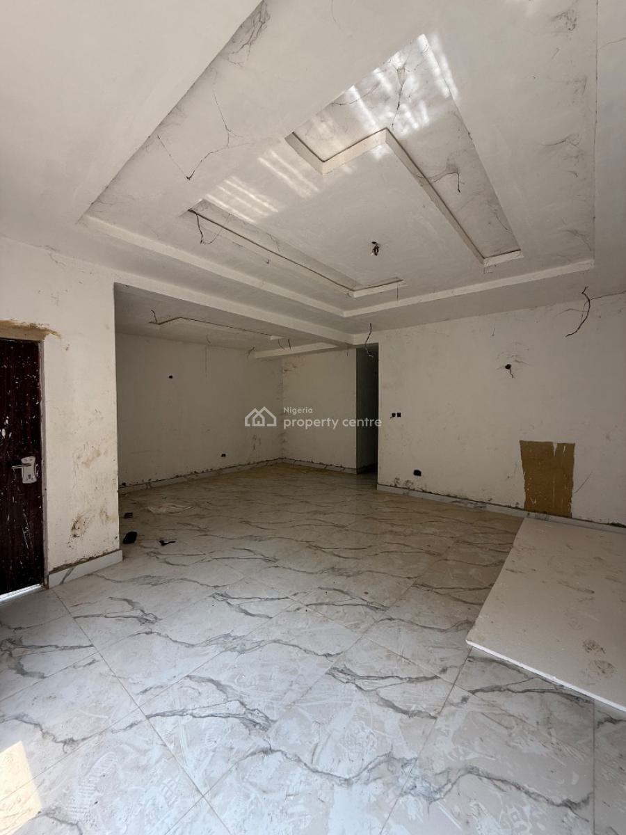 Distress 4 Bedroom Terrace Duplex, Mabushi, Abuja, Terraced Duplex for Sale