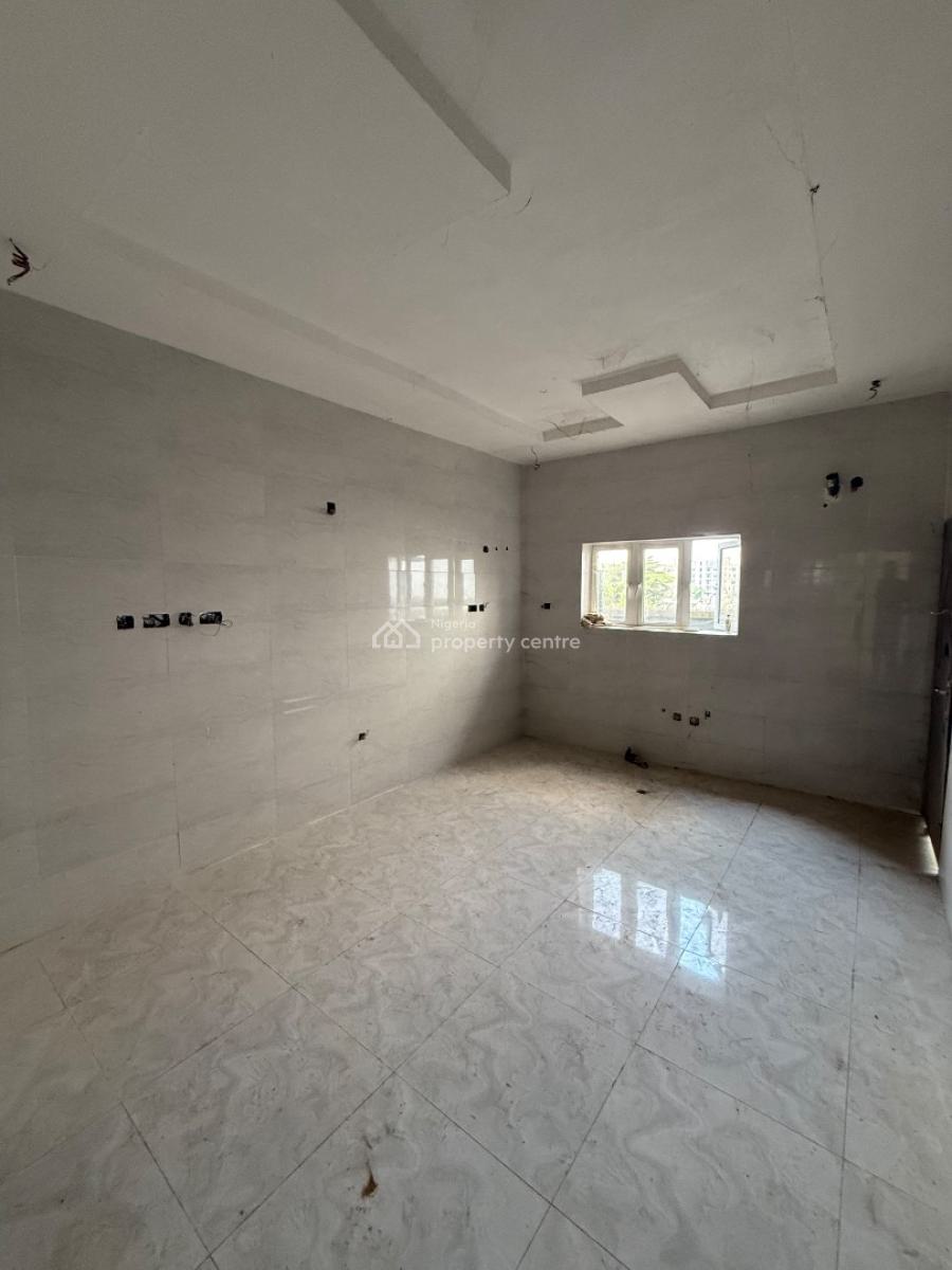 Distress 4 Bedroom Terrace Duplex, Mabushi, Abuja, Terraced Duplex for Sale