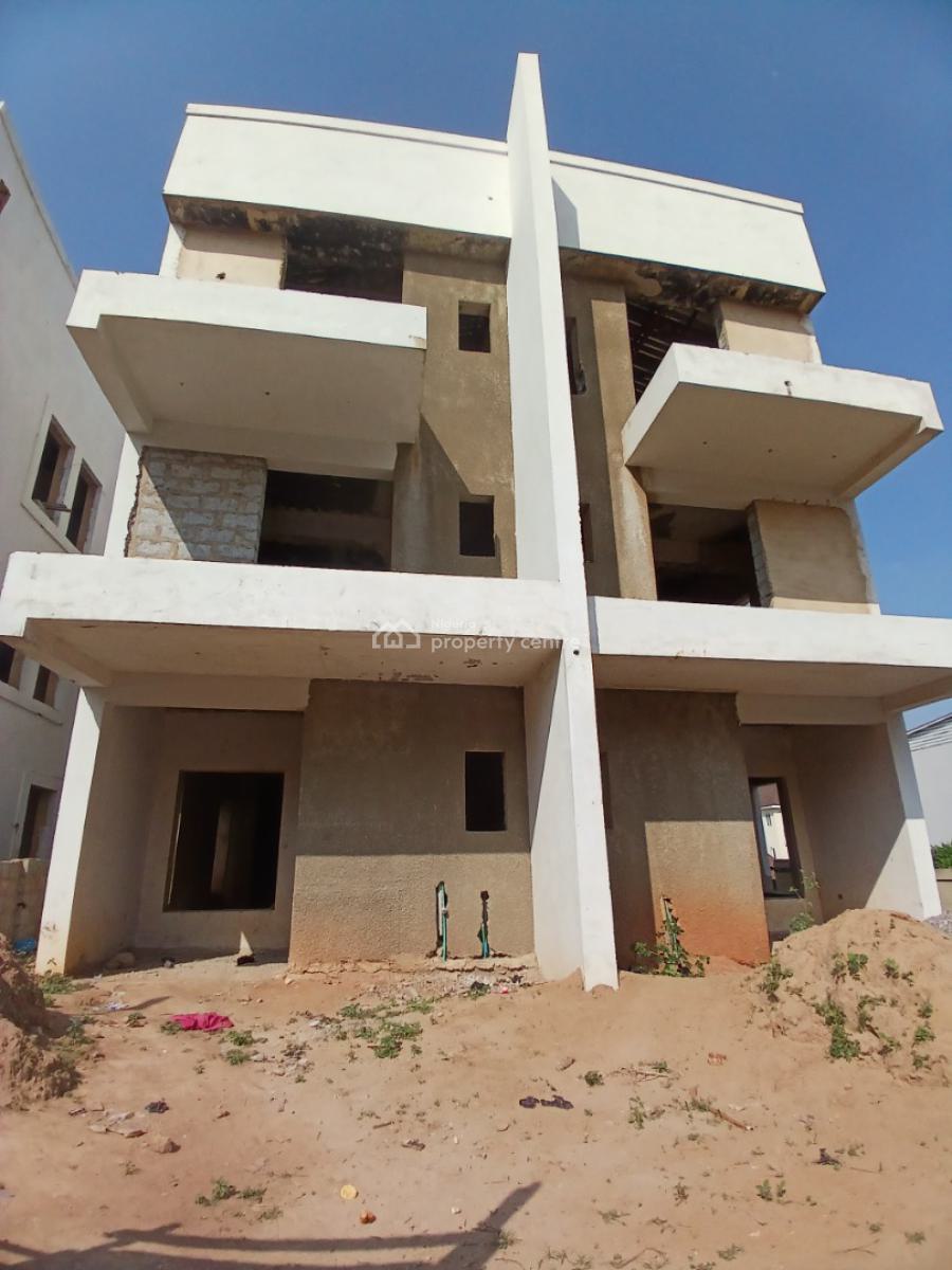 Uncompleted Building 4 Bedroom Terrace Duplex with 1room Bq, Guzape Abuja Diplomatic Zone, Guzape District, Abuja, Terraced Duplex for Sale