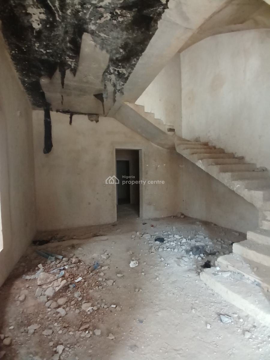Uncompleted Building 4 Bedroom Terrace Duplex with 1room Bq, Guzape Abuja Diplomatic Zone, Guzape District, Abuja, Terraced Duplex for Sale