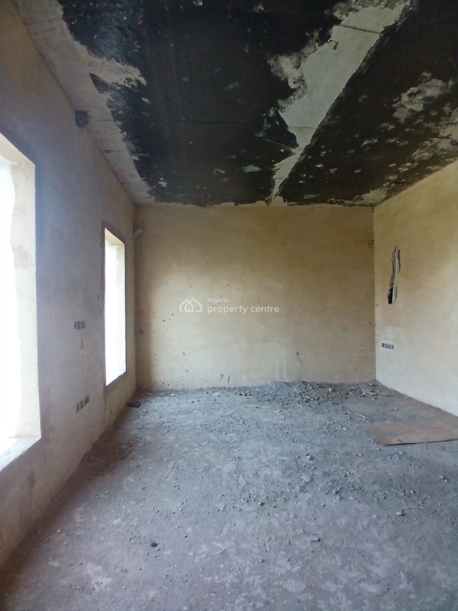 Uncompleted Building 4 Bedroom Terrace Duplex with 1room Bq, Guzape Abuja Diplomatic Zone, Guzape District, Abuja, Terraced Duplex for Sale
