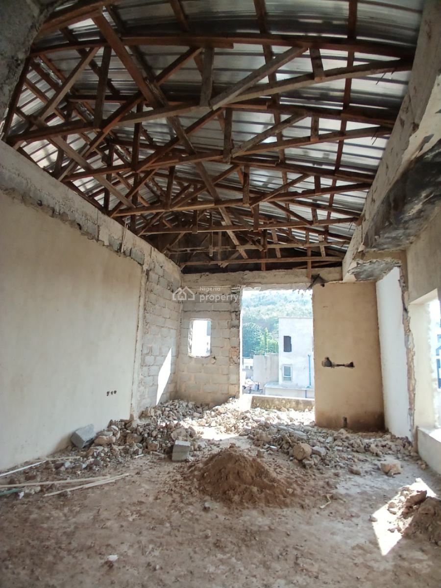 Uncompleted Building 4 Bedroom Terrace Duplex with 1room Bq, Guzape Abuja Diplomatic Zone, Guzape District, Abuja, Terraced Duplex for Sale