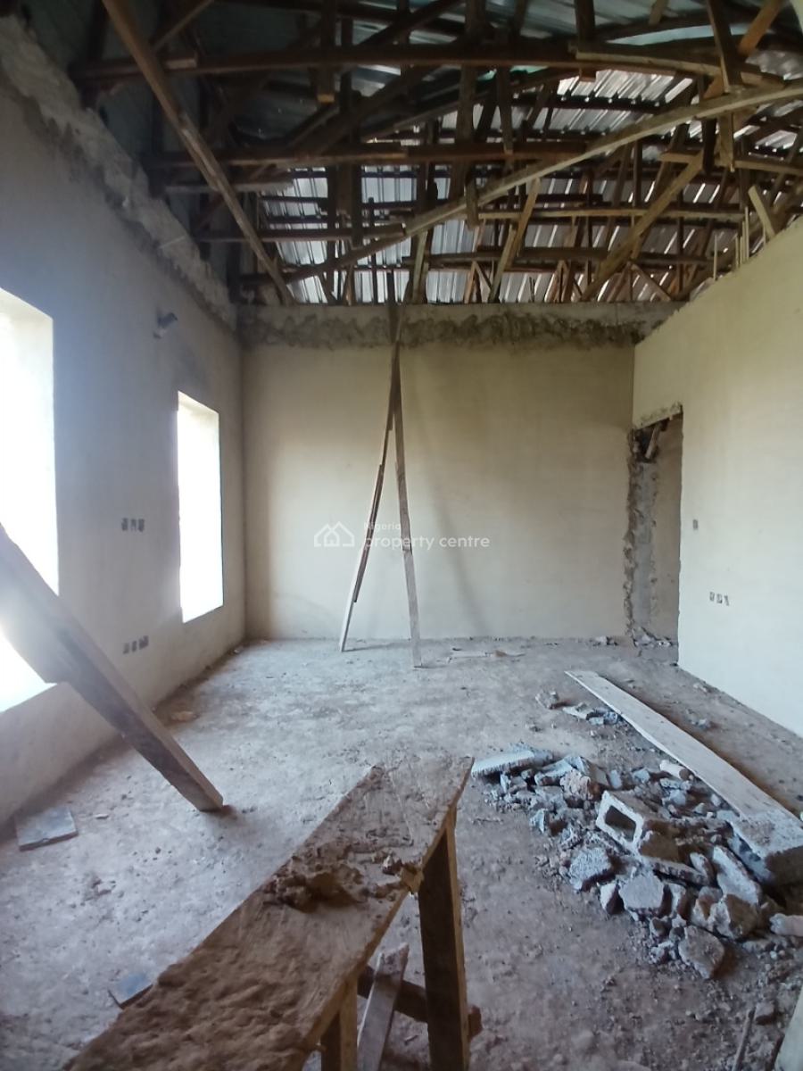 Uncompleted Building 4 Bedroom Terrace Duplex with 1room Bq, Guzape Abuja Diplomatic Zone, Guzape District, Abuja, Terraced Duplex for Sale