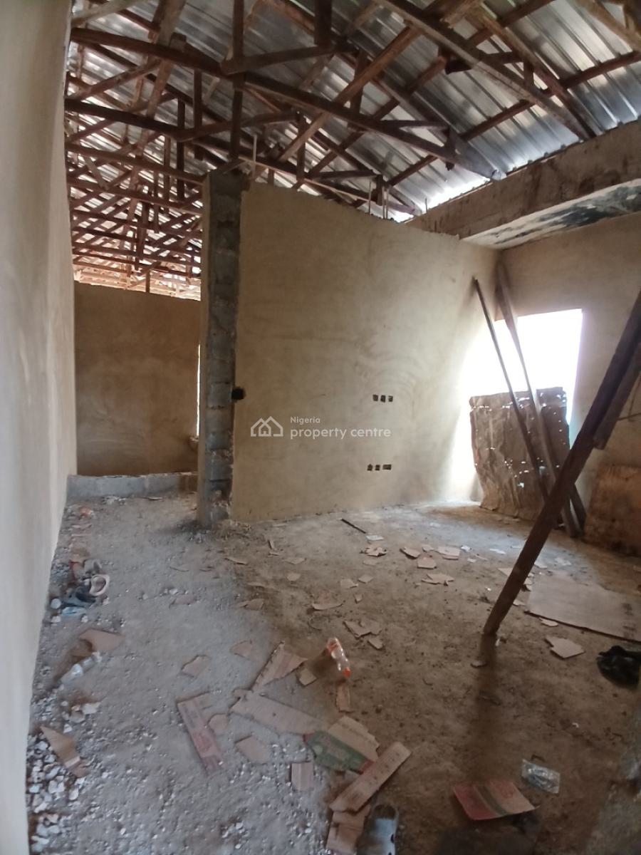 Uncompleted Building 4 Bedroom Terrace Duplex with 1room Bq, Guzape Abuja Diplomatic Zone, Guzape District, Abuja, Terraced Duplex for Sale