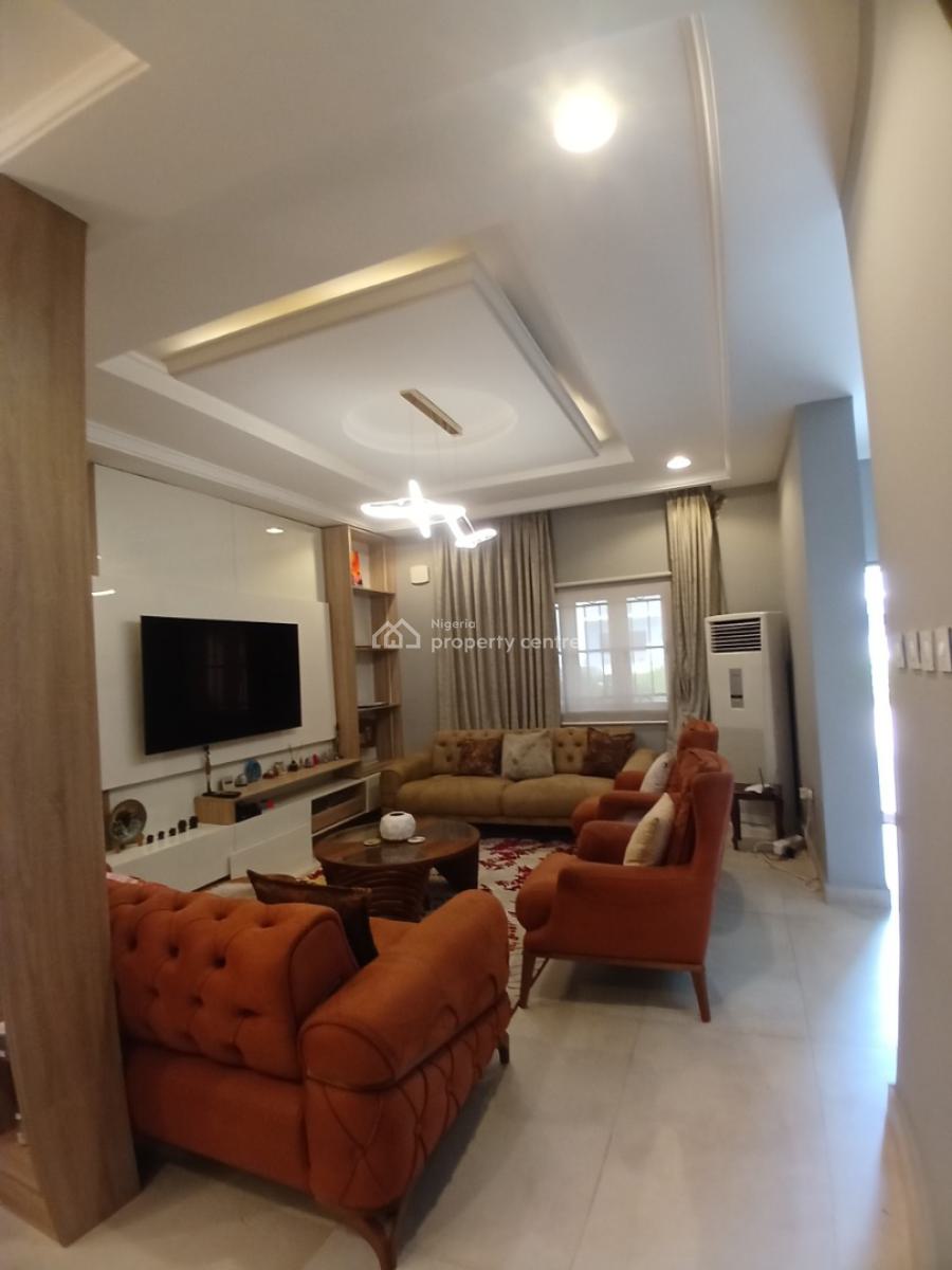 Well Built 4 Bedroom Terrace Duplex with 1room Bq, Guzape Abuja Diplomatic Zone, Guzape District, Abuja, Terraced Duplex for Sale