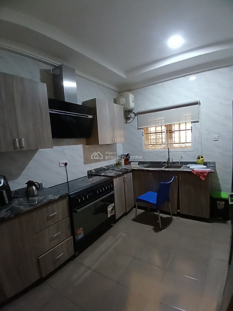 Well Built 4 Bedroom Terrace Duplex with 1room Bq, Guzape Abuja Diplomatic Zone, Guzape District, Abuja, Terraced Duplex for Sale