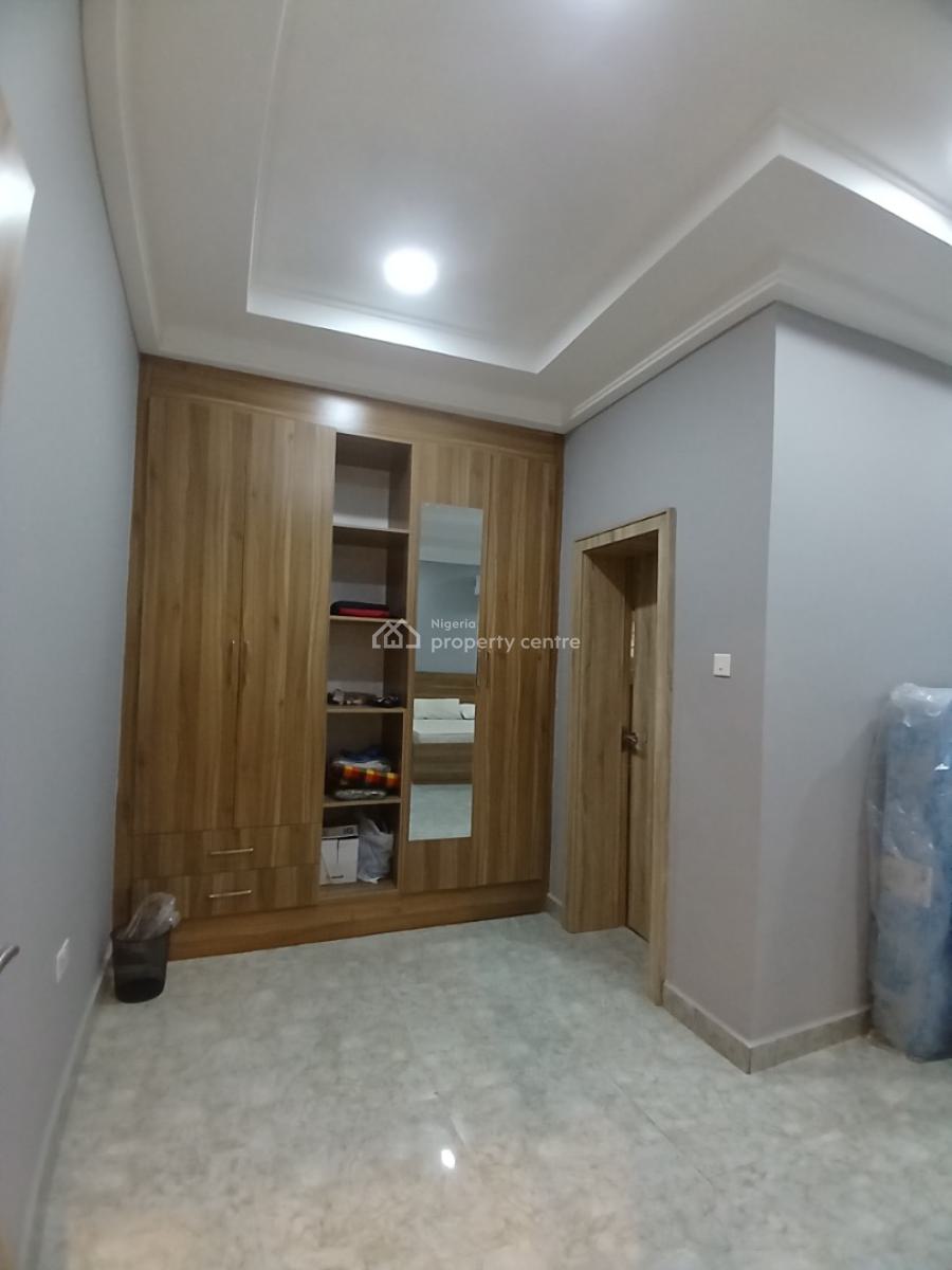 Well Built 4 Bedroom Terrace Duplex with 1room Bq, Guzape Abuja Diplomatic Zone, Guzape District, Abuja, Terraced Duplex for Sale