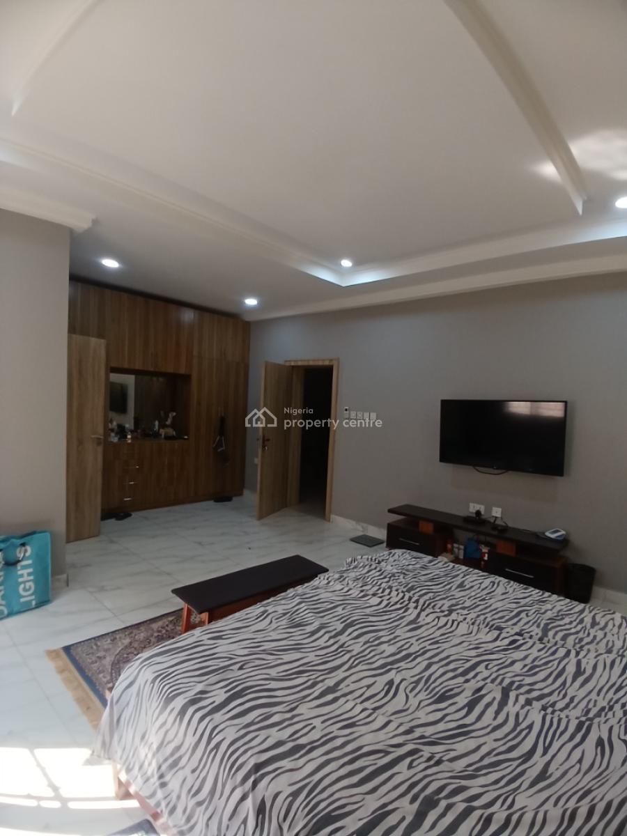 Well Built 4 Bedroom Terrace Duplex with 1room Bq, Guzape Abuja Diplomatic Zone, Guzape District, Abuja, Terraced Duplex for Sale