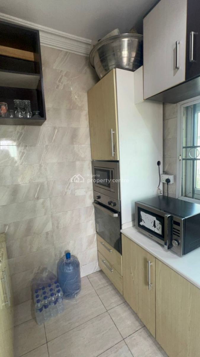 Furnished 2 Bedroom Apartment, Off Pinnacle Filling Station, Lekki Phase 1, Lekki, Lagos, Flat / Apartment for Rent