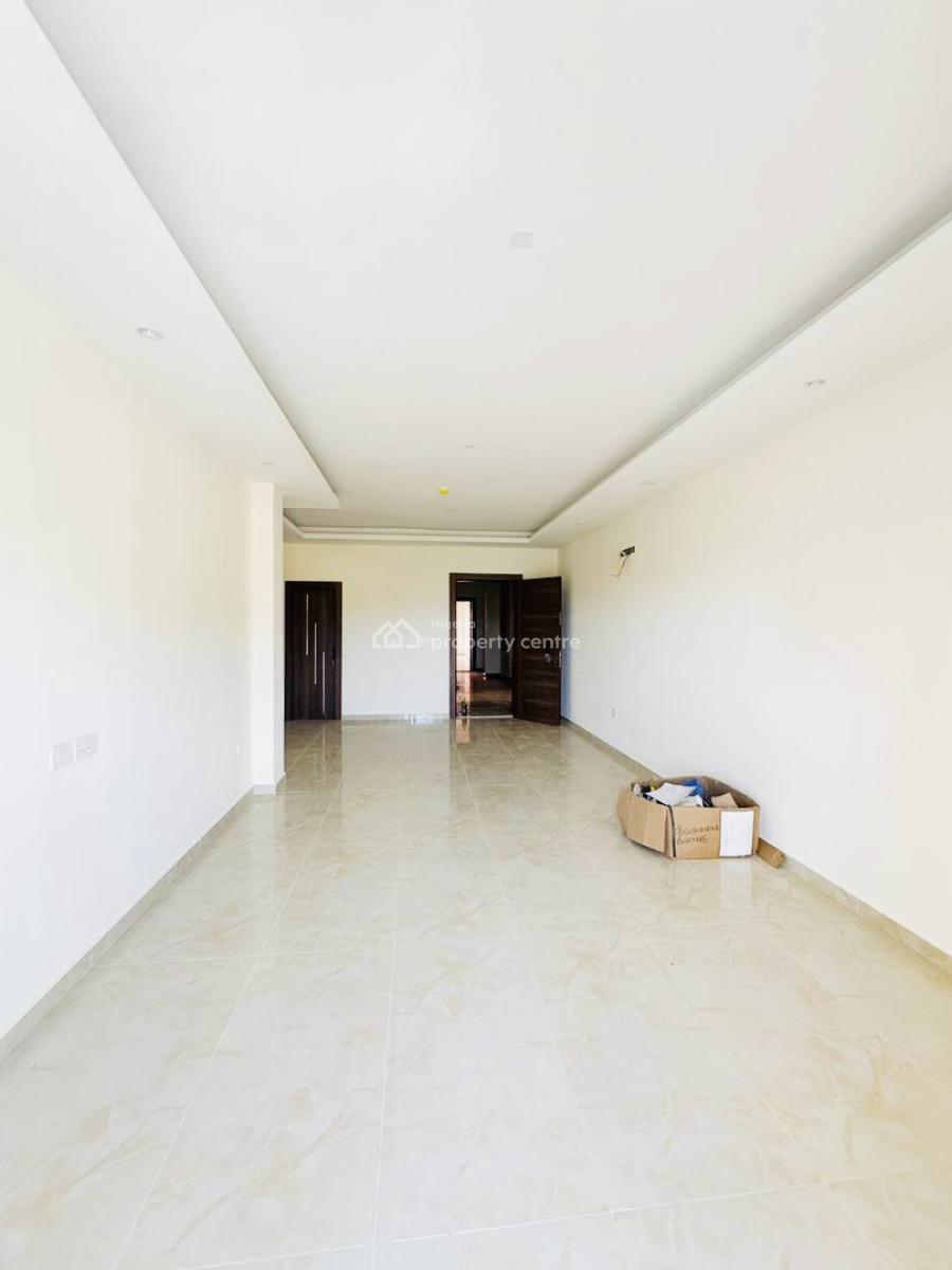 a Well Well Built 2 Bedroom Apartment with Good Finishing  ,gym & Pool, Victoria Island (vi), Lagos, Flat / Apartment for Sale