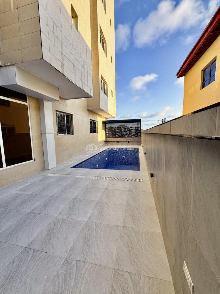 a Well Well Built 2 Bedroom Apartment with Good Finishing  ,gym & Pool, Victoria Island (vi), Lagos, Flat / Apartment for Sale