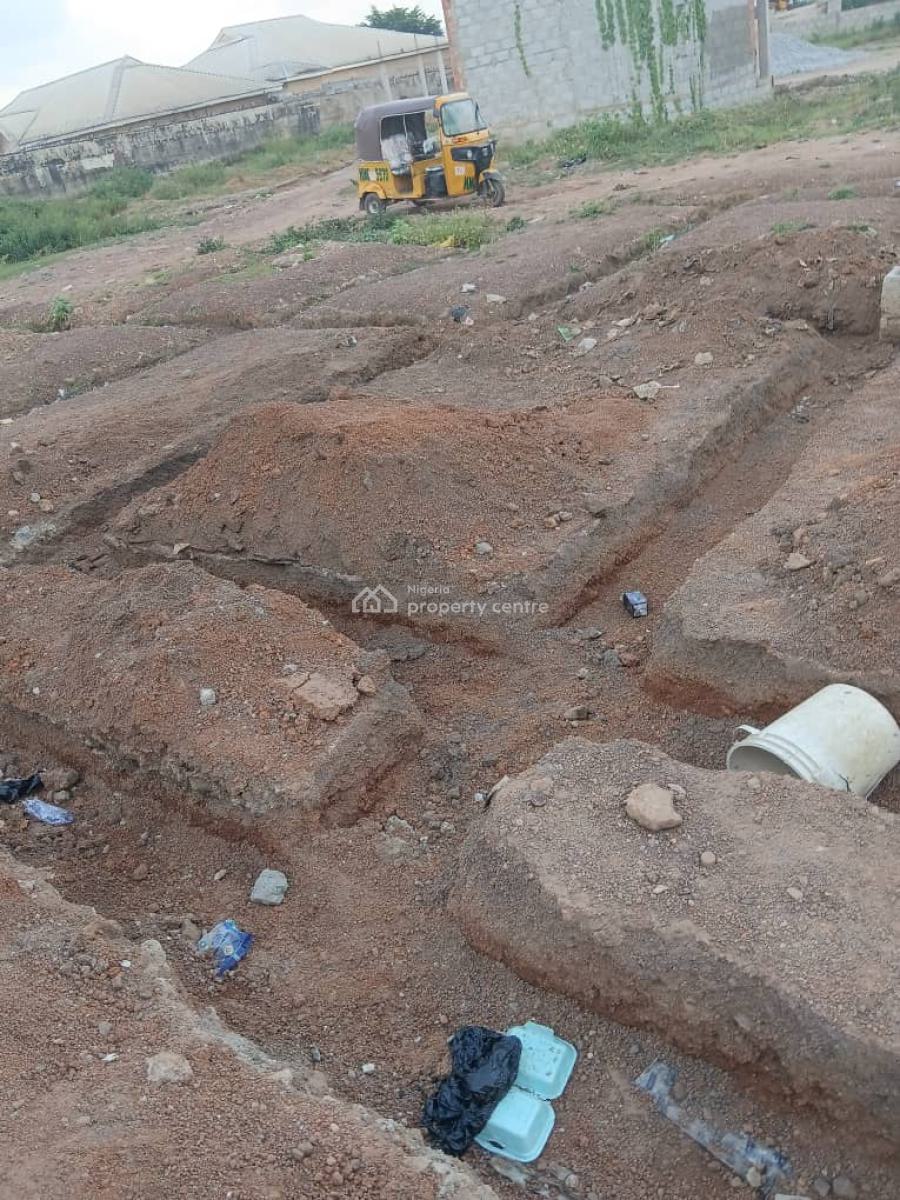 Shop Space, Kubwa Shopping Mall By Railway Station, Fo1 Layout, Kubwa, Abuja, Plaza / Complex / Mall for Sale