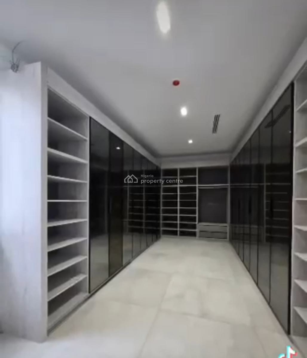 5 Bedroom with 2 Bq, Dry & Wet Kitchen Fully Fitted (bosch) 5 Carpar, Off Bourdillon, Ikoyi, Old Ikoyi, Ikoyi, Lagos, Detached Duplex for Sale