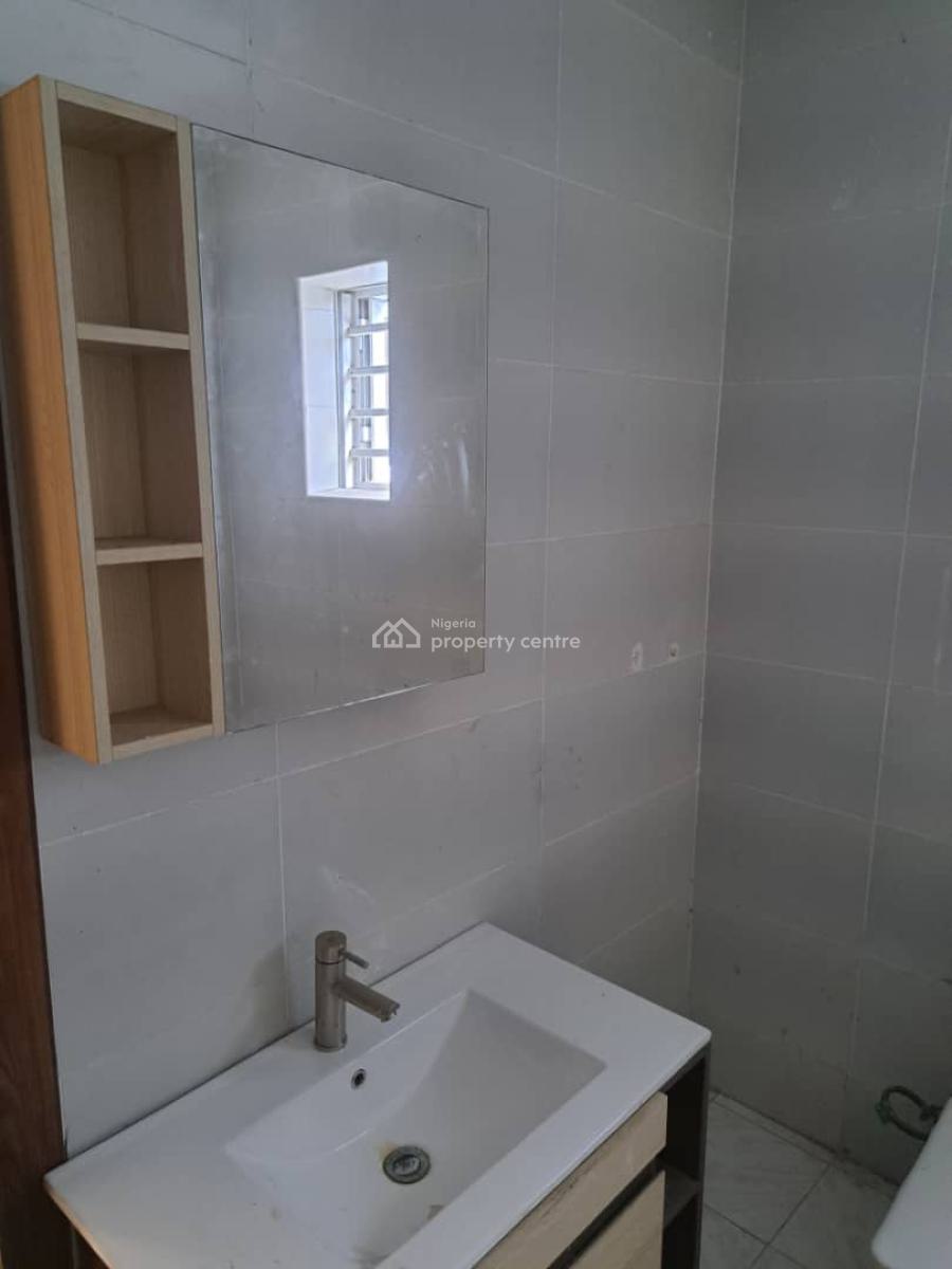 Self Compound 5 Bedroom Semi Detached Duplex with Bq, in an Estate, Osapa, Lekki, Lagos, Semi-detached Duplex for Rent