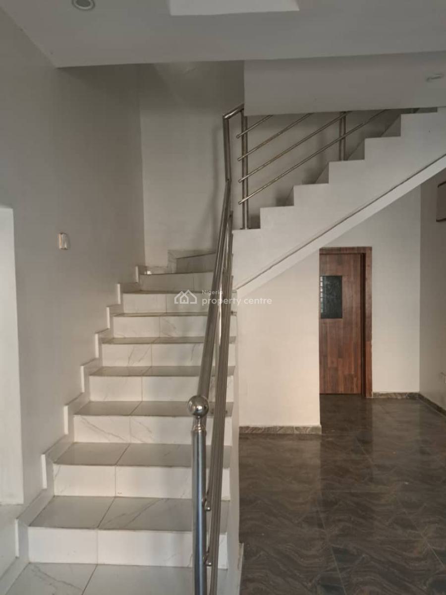 Self Compound 5 Bedroom Semi Detached Duplex with Bq, in an Estate, Osapa, Lekki, Lagos, Semi-detached Duplex for Rent