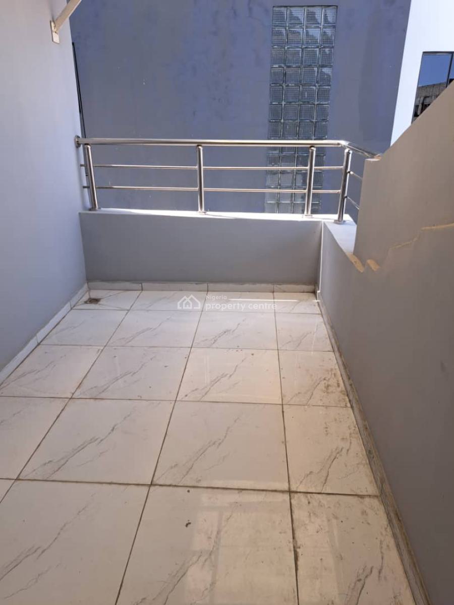 Self Compound 5 Bedroom Semi Detached Duplex with Bq, in an Estate, Osapa, Lekki, Lagos, Semi-detached Duplex for Rent