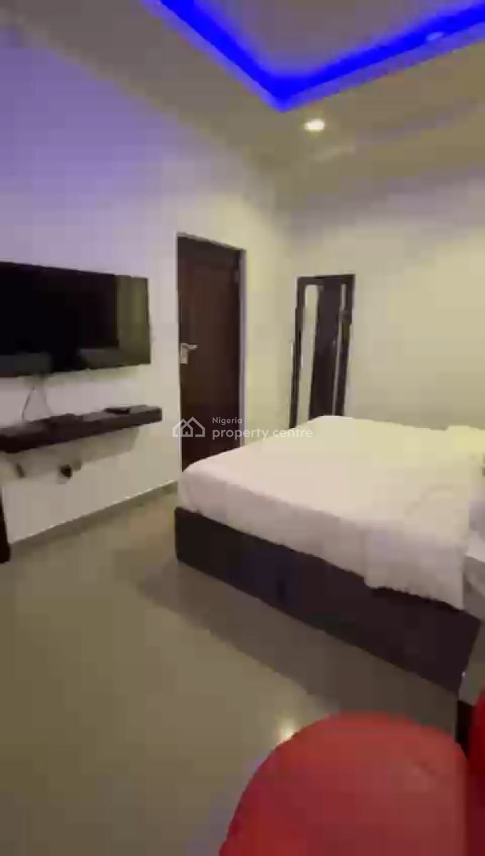 Fully Furnished Studio Apartment with Open-plan Kitchen, Victoria Island (vi), Lagos, Self Contain (single Rooms) for Rent