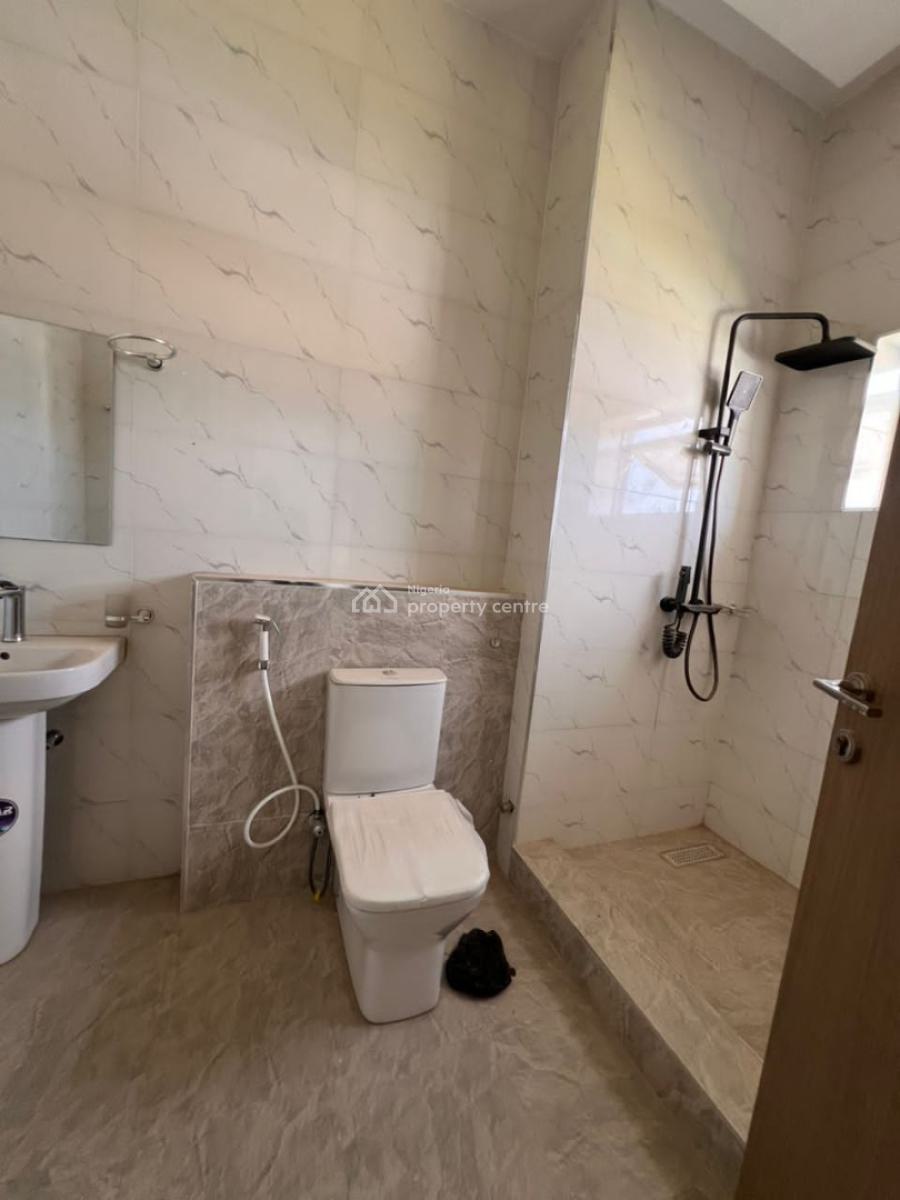 a Brand New Spacious 3-bedroom Flat + 1bq, Wuye District Abuja, Wuye, Abuja, Flat / Apartment for Rent