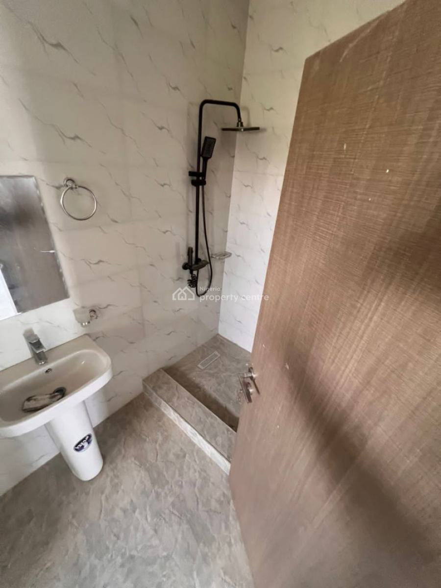 a Brand New Spacious 3-bedroom Flat + 1bq, Wuye District Abuja, Wuye, Abuja, Flat / Apartment for Rent