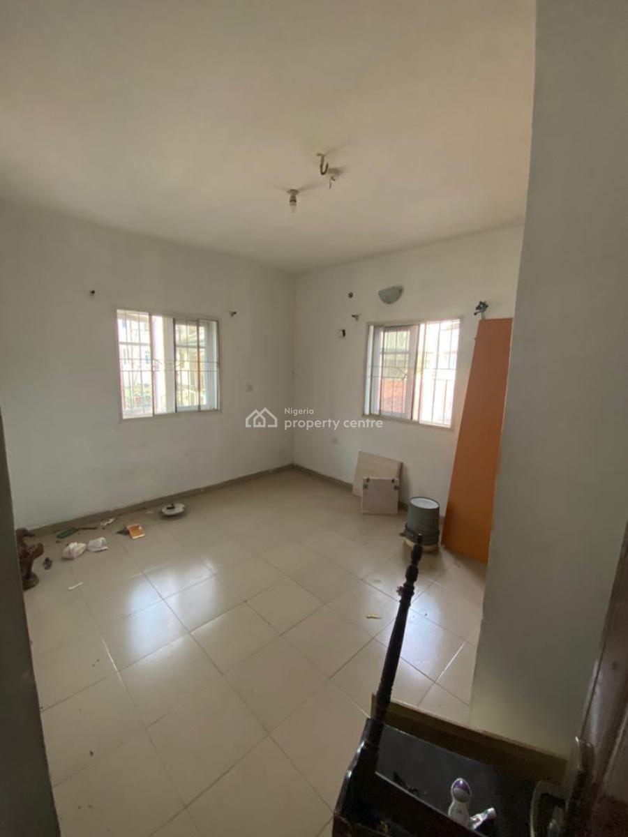 Clean 2 Bedroom Apartment ( Upstairs), Sangotedo, Ajah, Lagos, Flat / Apartment for Rent