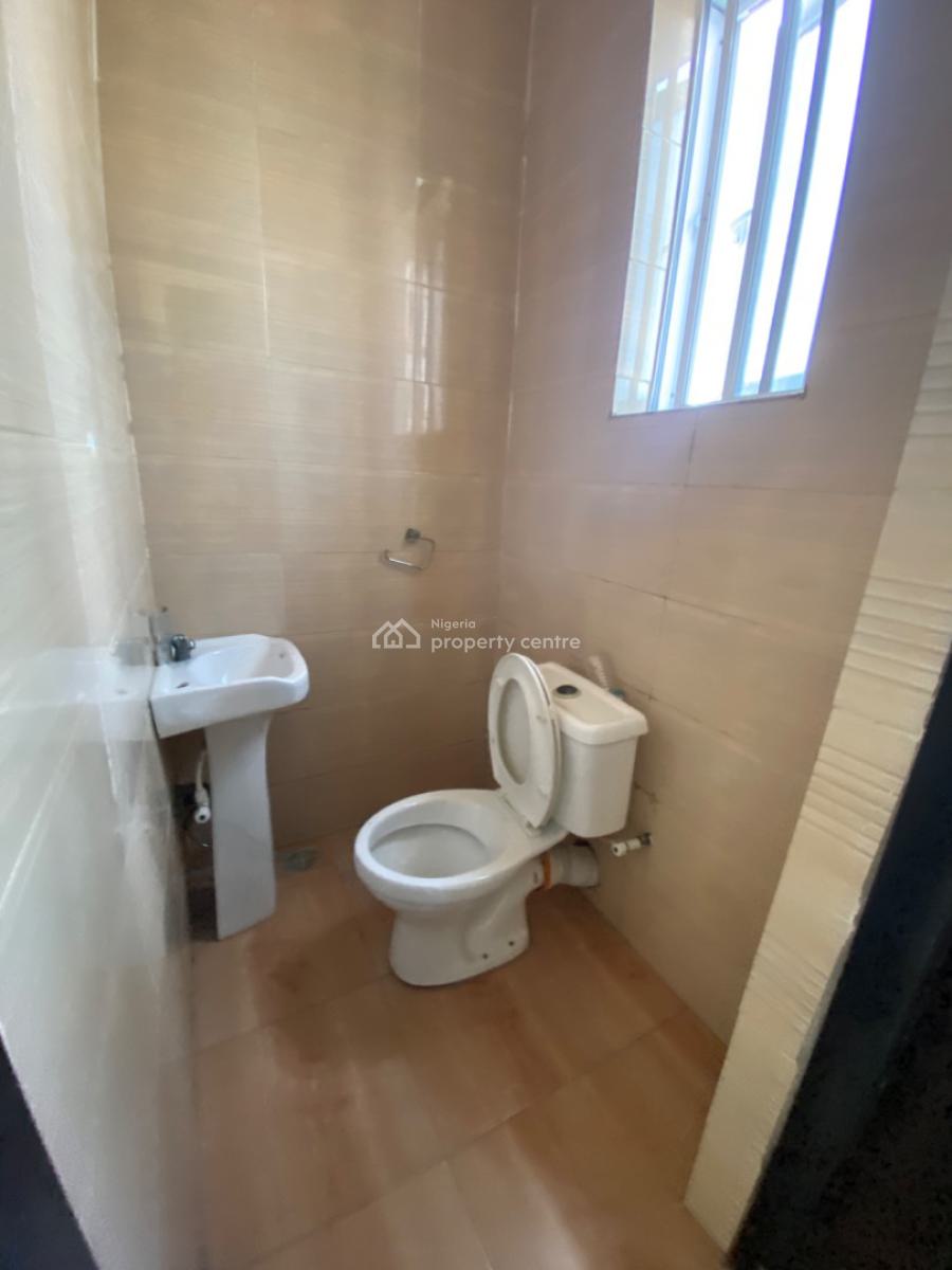 Executive 3bedrooms Apartments, Badore Road, Ajah, Lagos, Flat / Apartment for Rent