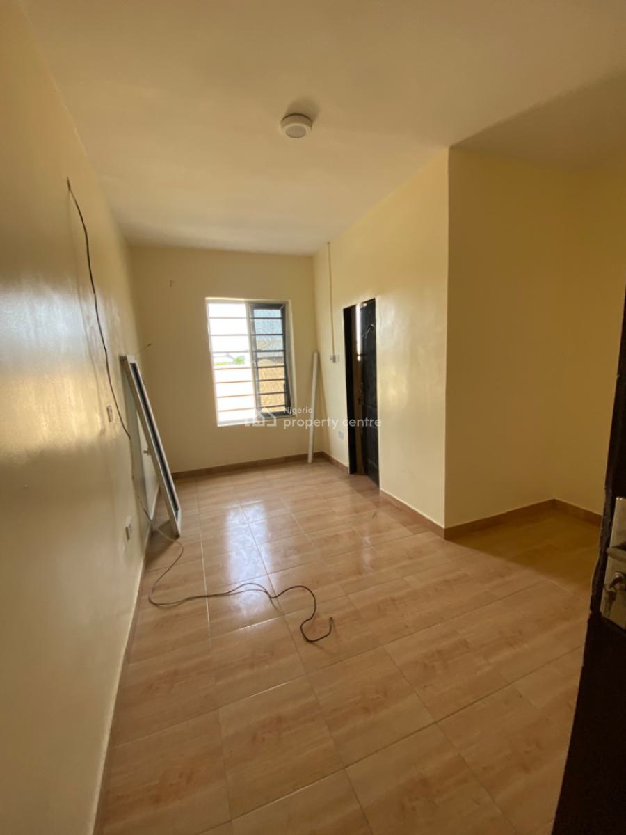 Executive 3bedrooms Apartments, Badore Road, Ajah, Lagos, Flat / Apartment for Rent