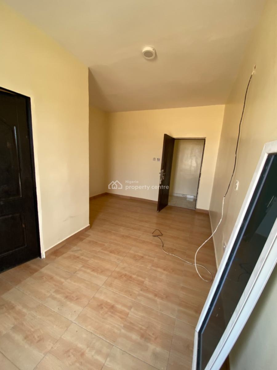 Executive 3bedrooms Apartments, Badore Road, Ajah, Lagos, Flat / Apartment for Rent