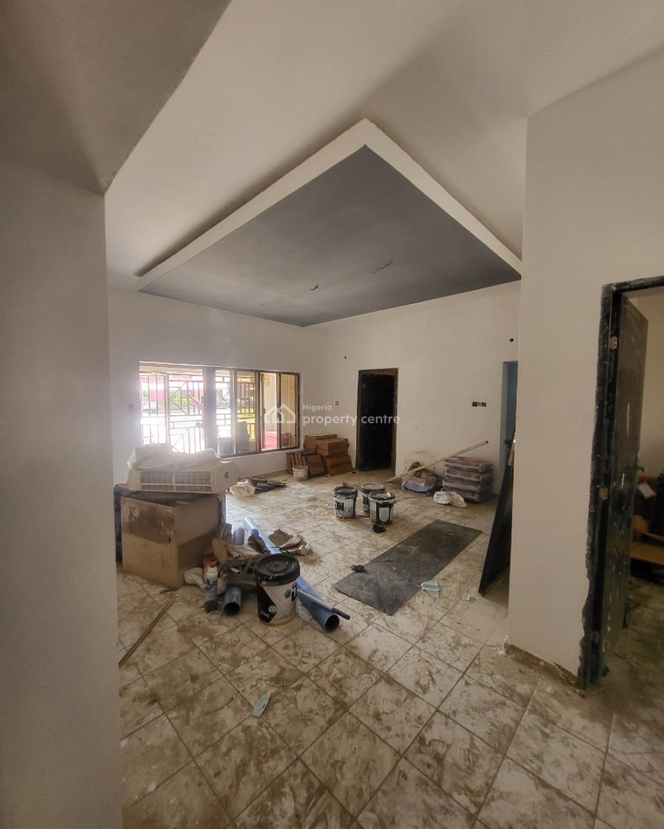 Luxurious Massive 4 Bedroom Flat, By Exclusive Hotel, Wuye, Abuja, Flat / Apartment for Rent