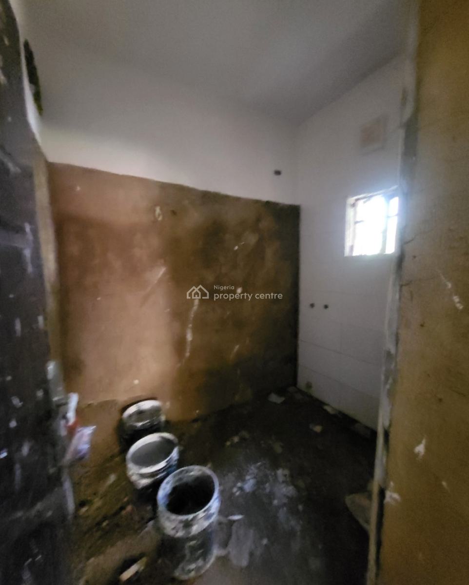 Luxurious Massive 4 Bedroom Flat, By Exclusive Hotel, Wuye, Abuja, Flat / Apartment for Rent