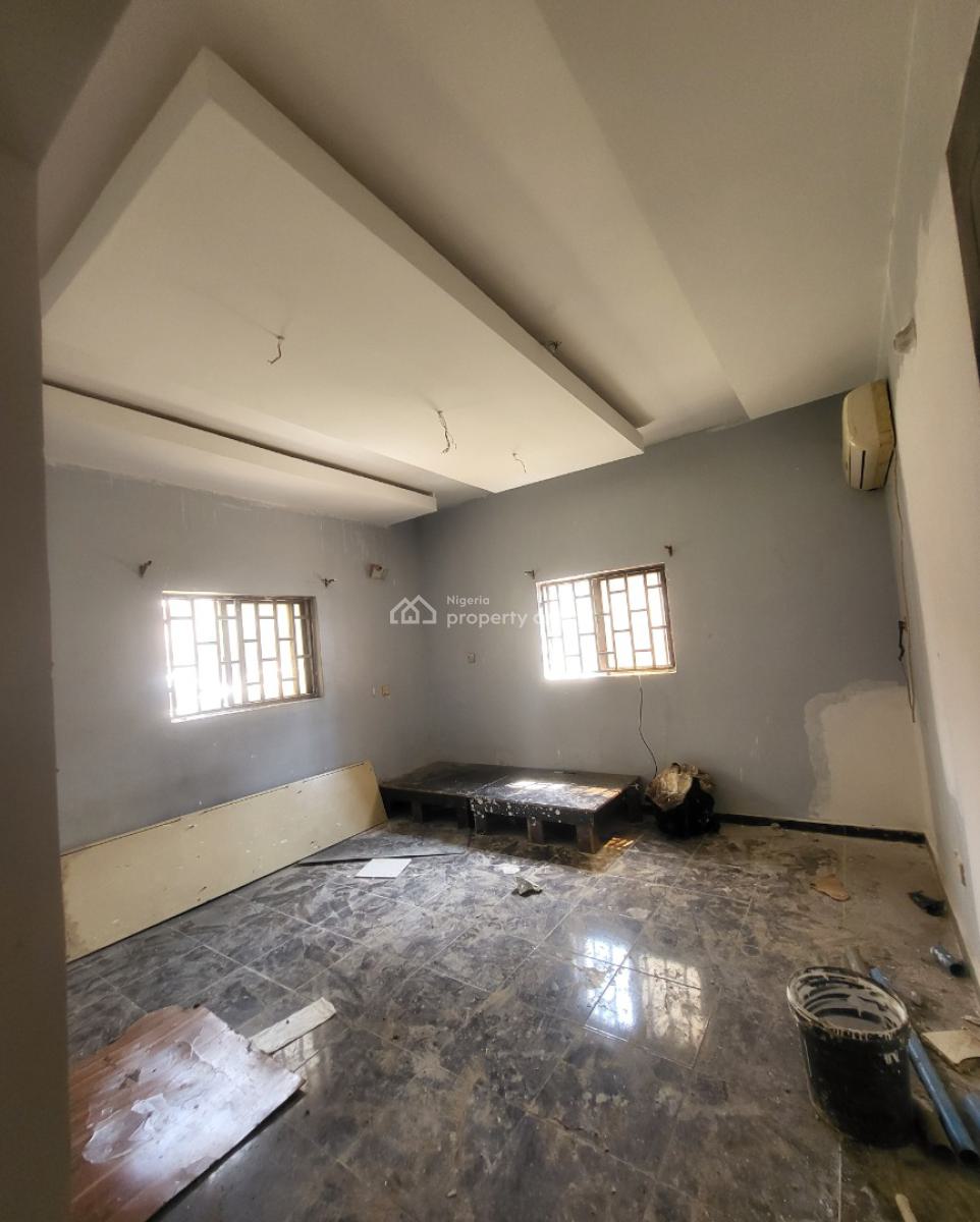 Luxurious Massive 4 Bedroom Flat, By Exclusive Hotel, Wuye, Abuja, Flat / Apartment for Rent