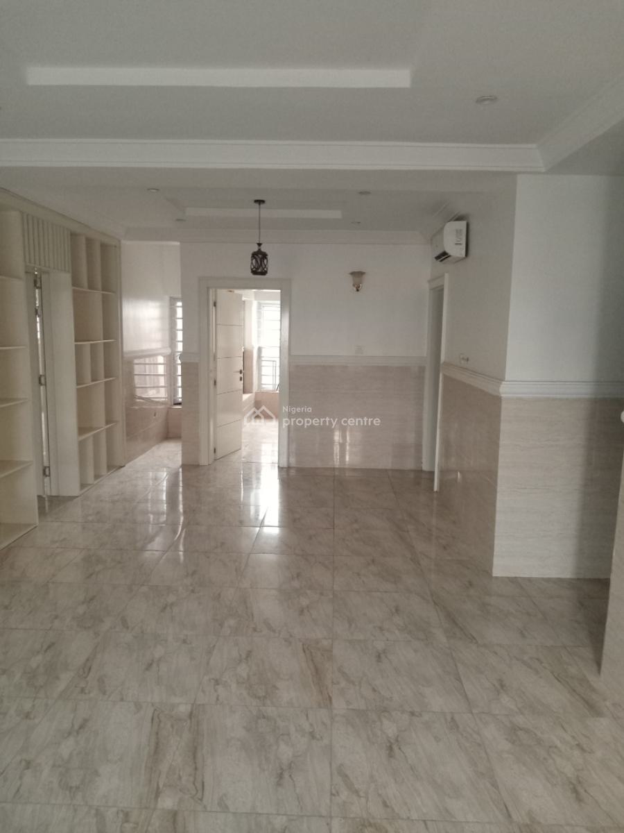 a Well-built Spacious & Serviced 3-bedroom Flat, Opposite Nicon Junction Maitama.( Video of The House Is Attached)., Katampe, Abuja, Flat / Apartment for Rent