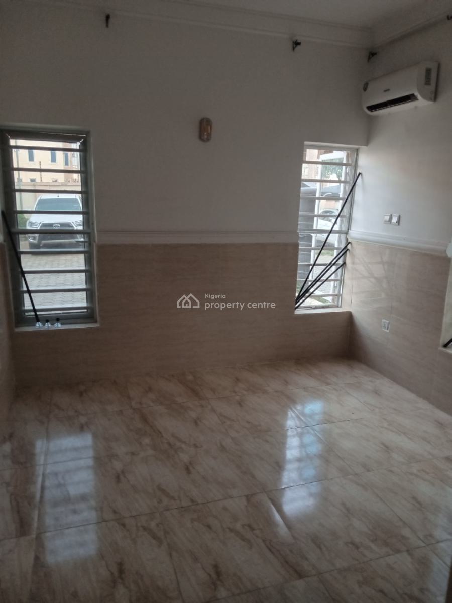 a Well-built Spacious & Serviced 3-bedroom Flat, Opposite Nicon Junction Maitama.( Video of The House Is Attached)., Katampe, Abuja, Flat / Apartment for Rent