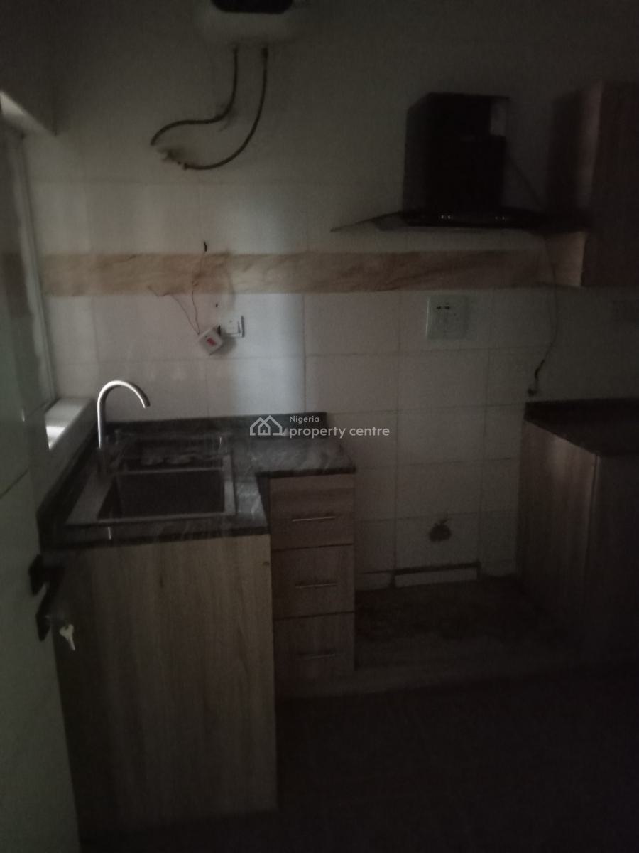 a Well-built Spacious & Serviced 3-bedroom Flat, Opposite Nicon Junction Maitama.( Video of The House Is Attached)., Katampe, Abuja, Flat / Apartment for Rent