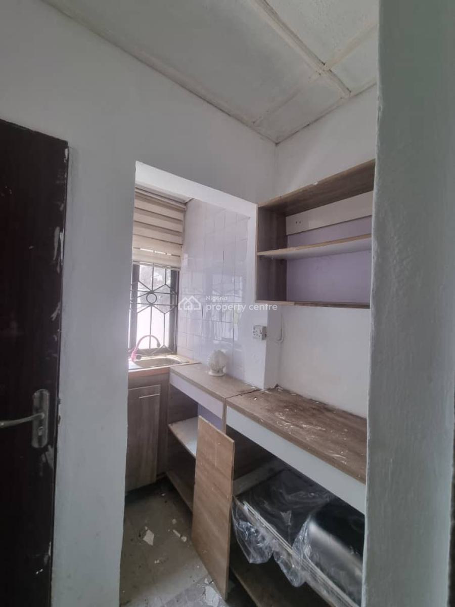 Standard  Mini Flat Bq, Lekki Phase 1, Lekki, Lagos, Flat / Apartment for Rent