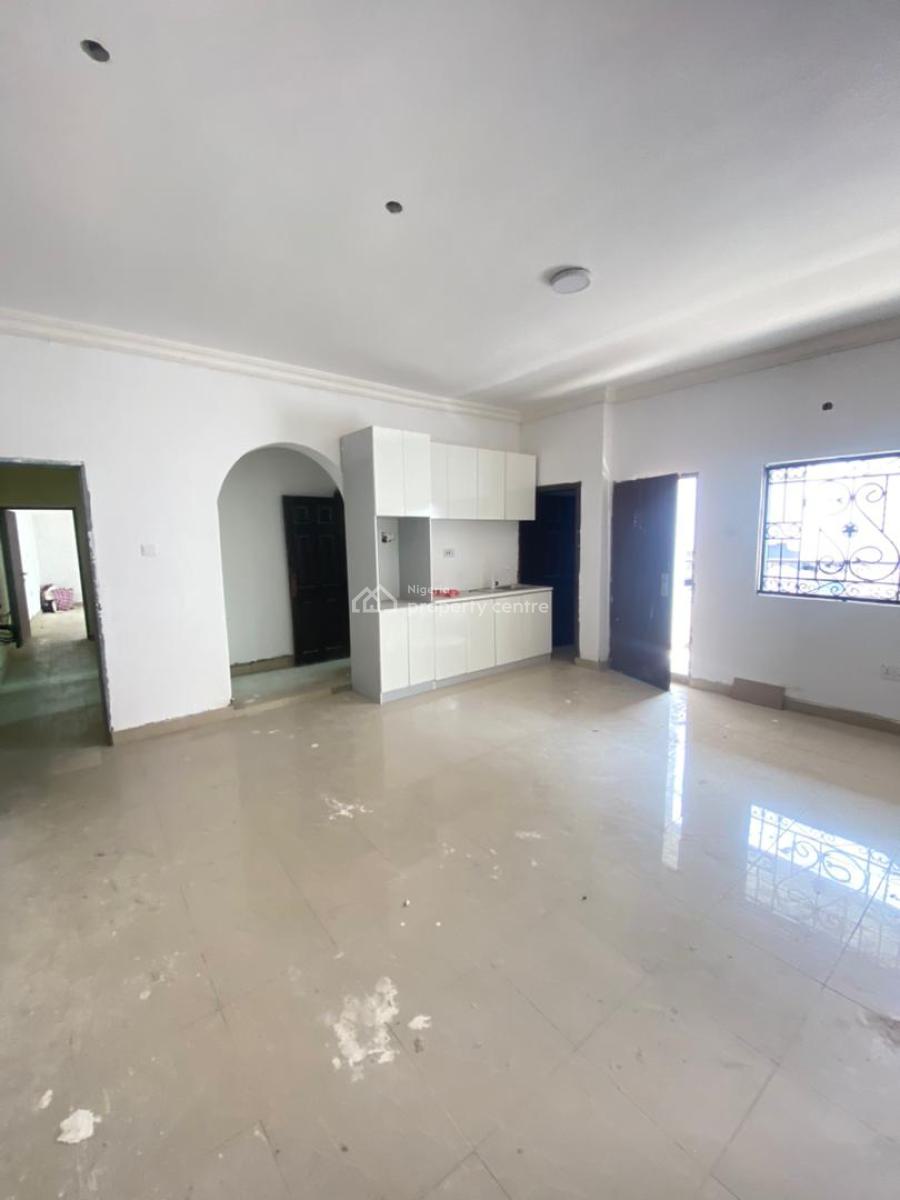 One Bedroom Apartment in an Estate, Chevron Drive, Lekki, Lagos, Mini Flat (room and Parlour) for Rent