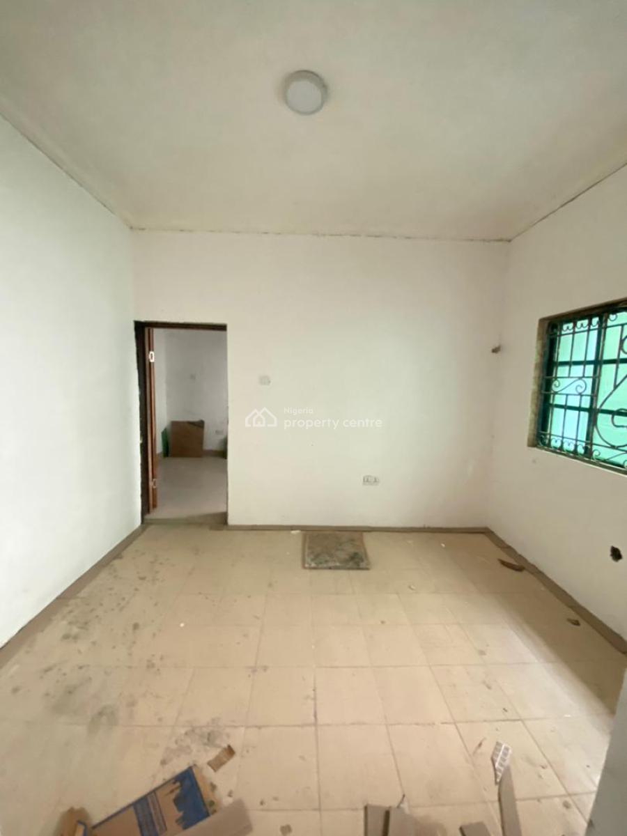 2 Bedroom Apartment in an Estate, Chevron, Lekki, Lagos, Flat / Apartment for Rent