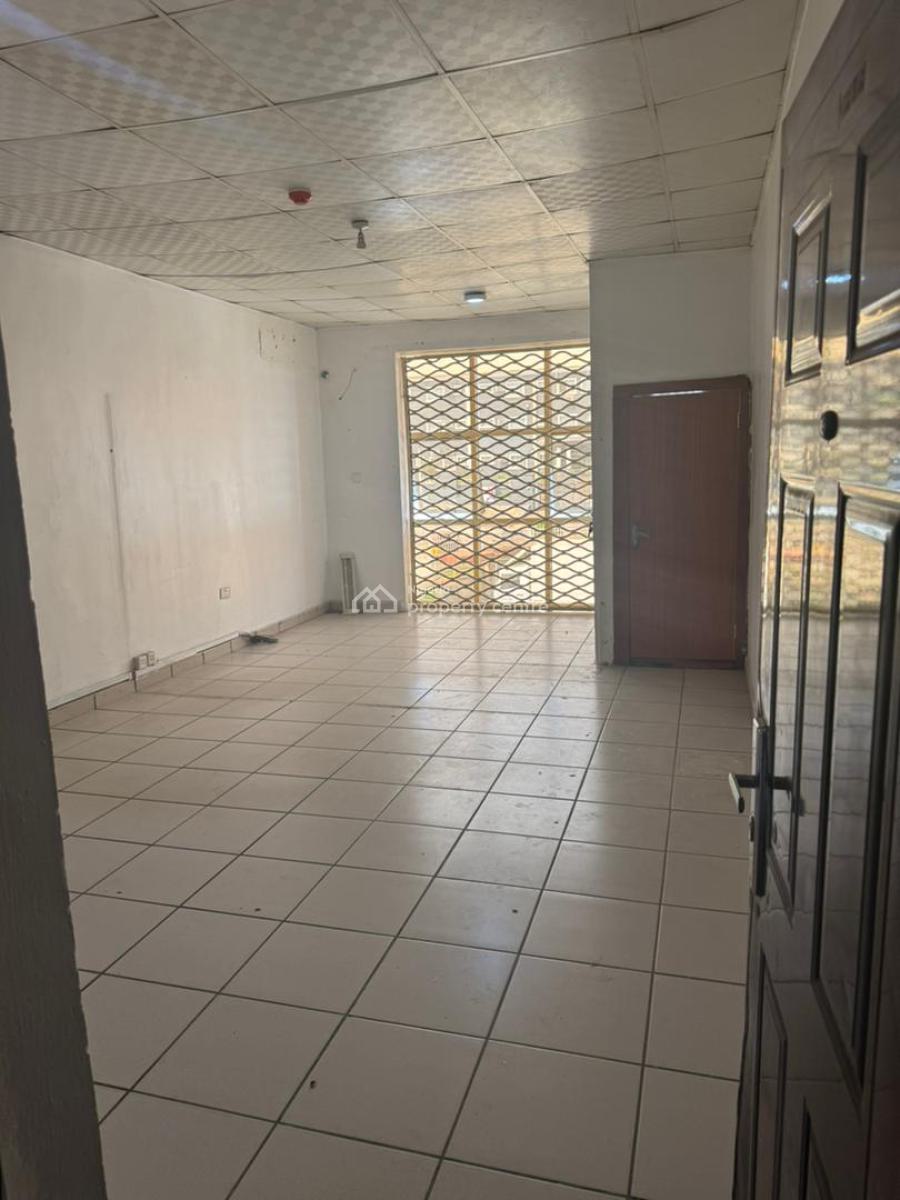 Office/shop Space, Gwarinpa, Abuja, Plaza / Complex / Mall for Rent