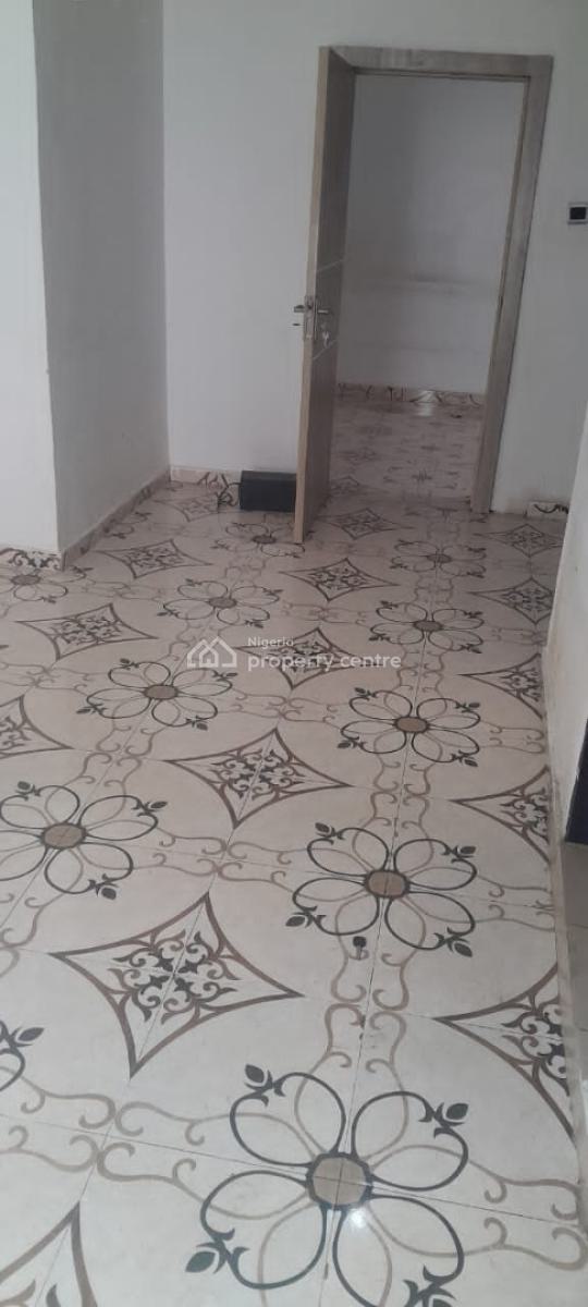 2 Bedrooms Apartment in a Good Environment, Ikota, Lekki, Lagos, Flat / Apartment for Rent