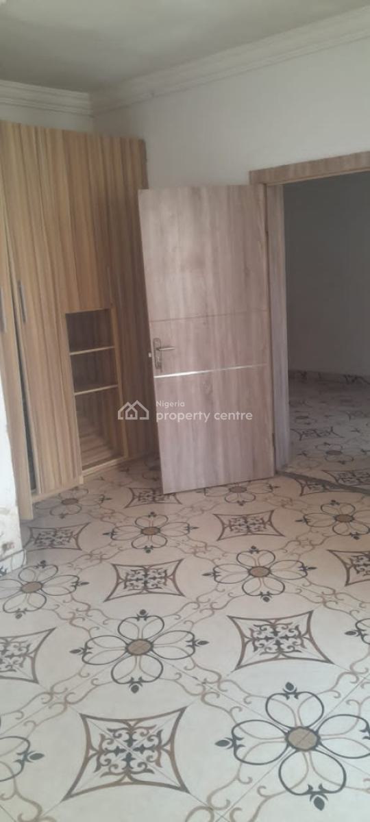 2 Bedrooms Apartment in a Good Environment, Ikota, Lekki, Lagos, Flat / Apartment for Rent