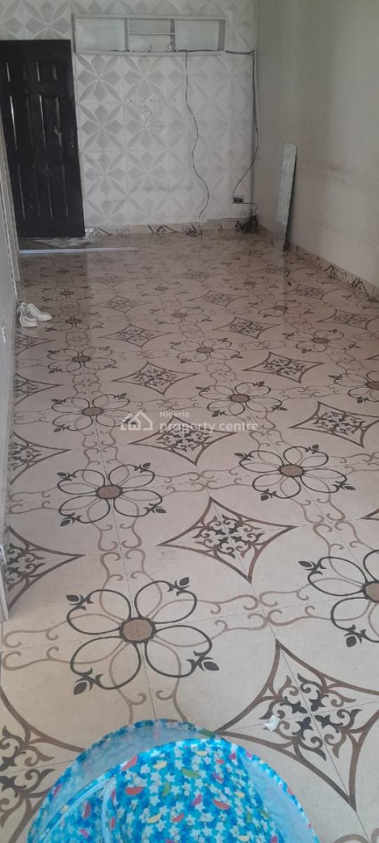 2 Bedrooms Apartment in a Good Environment, Ikota, Lekki, Lagos, Flat / Apartment for Rent