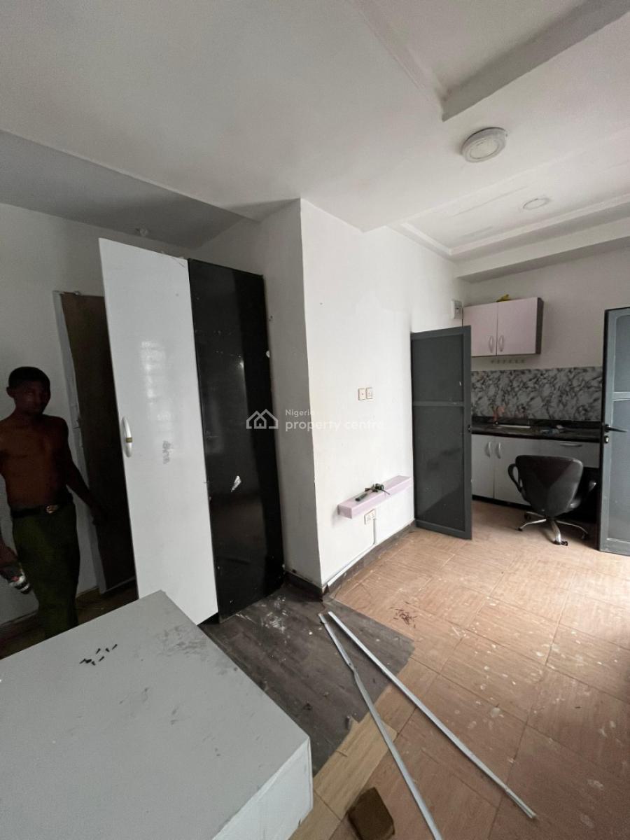 Studio Apartment with Private Kitchen, Ologolo, Lekki, Lagos, Self Contain (single Rooms) for Rent