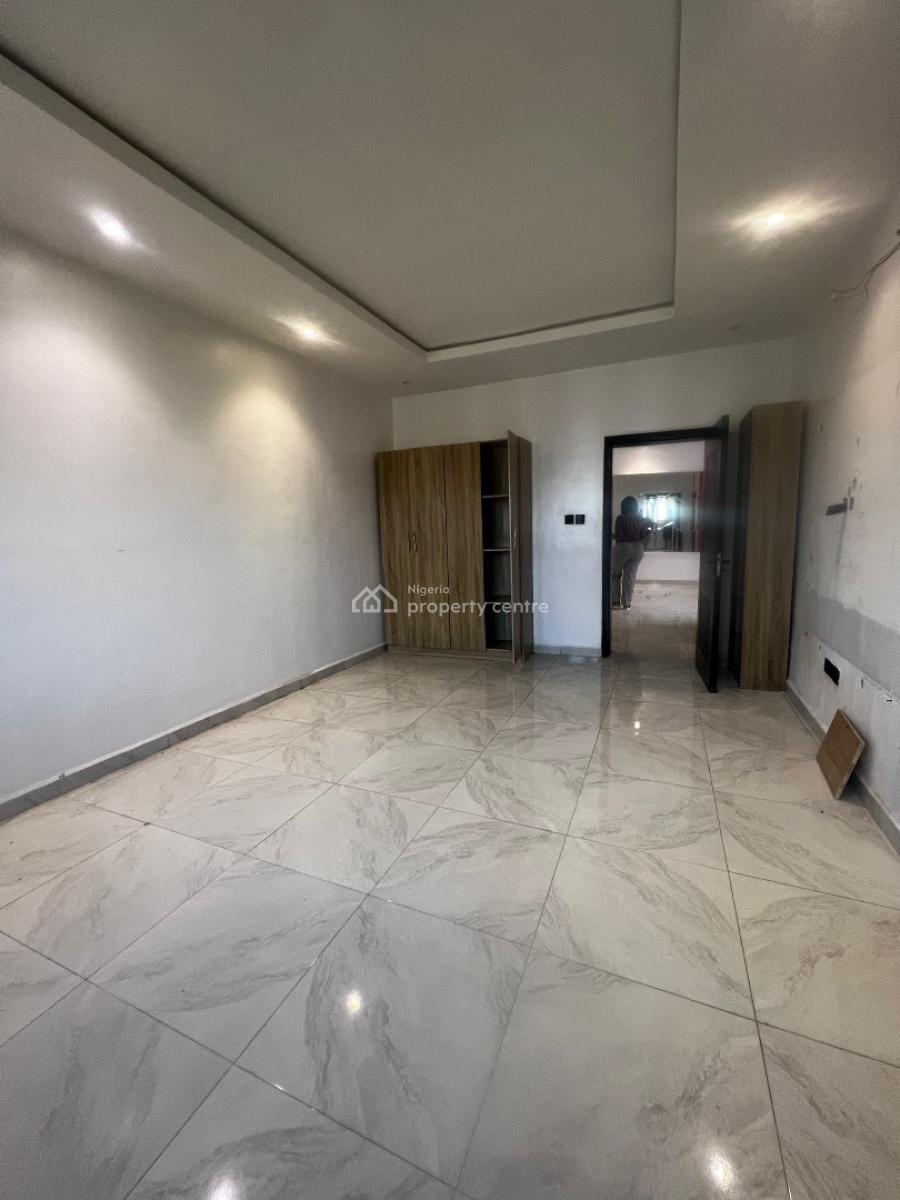 Unfurnished Two Bedroom Apartment, Ikate, Lekki, Lagos, Flat / Apartment for Rent