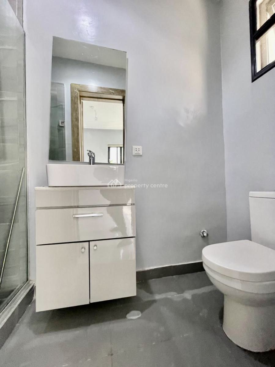 Good Deal. Exquisite 4 Bedroom Maisonette with Swimming Pool, Lekki Phase 1, Lekki, Lagos, Flat / Apartment for Sale